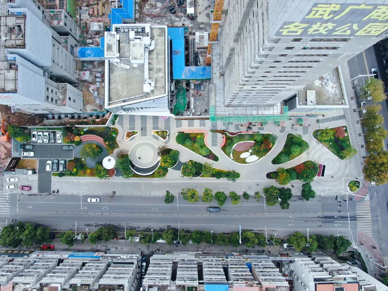 堅(jiān)定信心、保持定力 技術(shù)驅(qū)動引領(lǐng)武漢城建集團(tuán)2025轉(zhuǎn)型發(fā)展新篇章